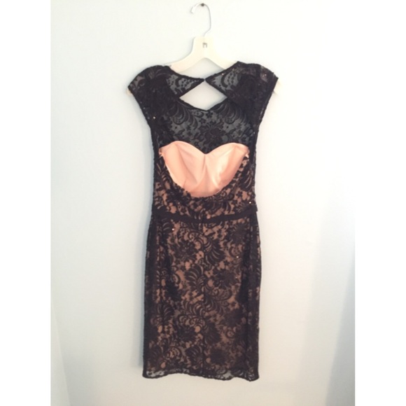 NWT. Black Lace Cocktail Dress. Size 4 - Picture 4 of 6